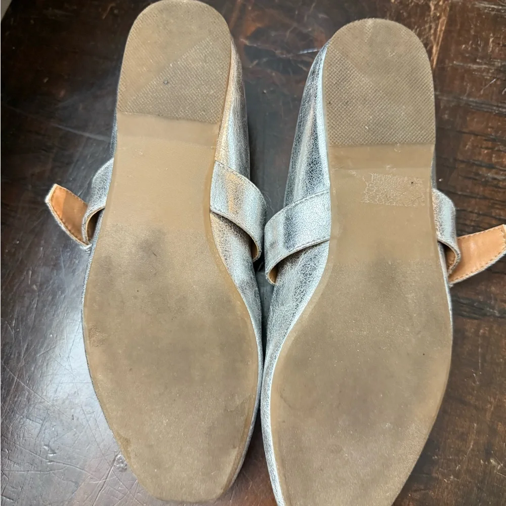 DV by Dolce Vita Metallic Silver Mary Jane Flats - Picture 2 of 3